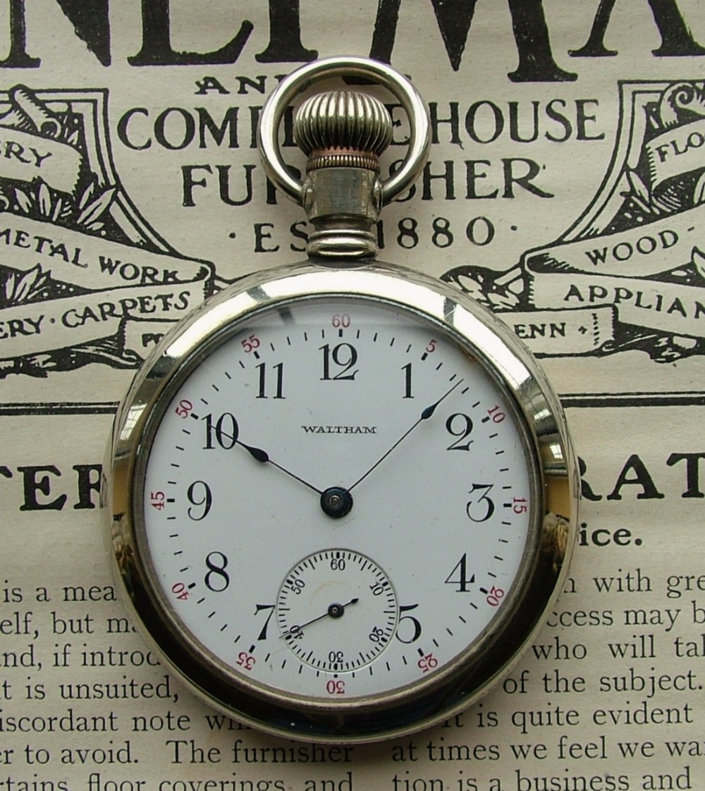 Antique 1905 Waltham pocket watch.