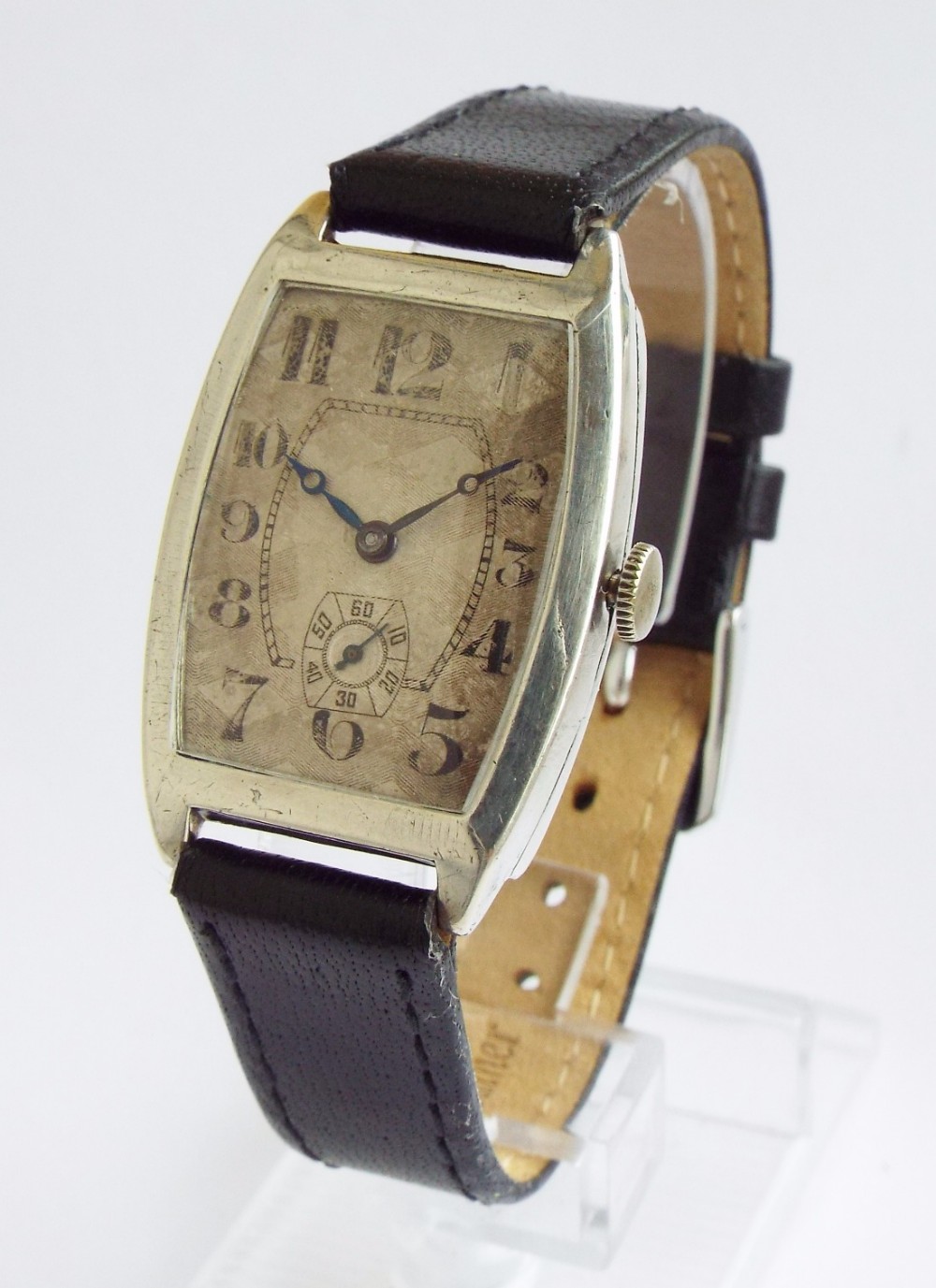 A gents 1930s silver Art Deco wrist watch