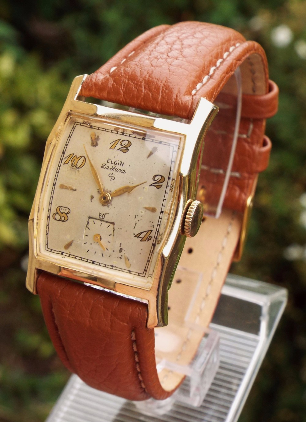 A gents 1950s Elgin De Luxe wrist watch