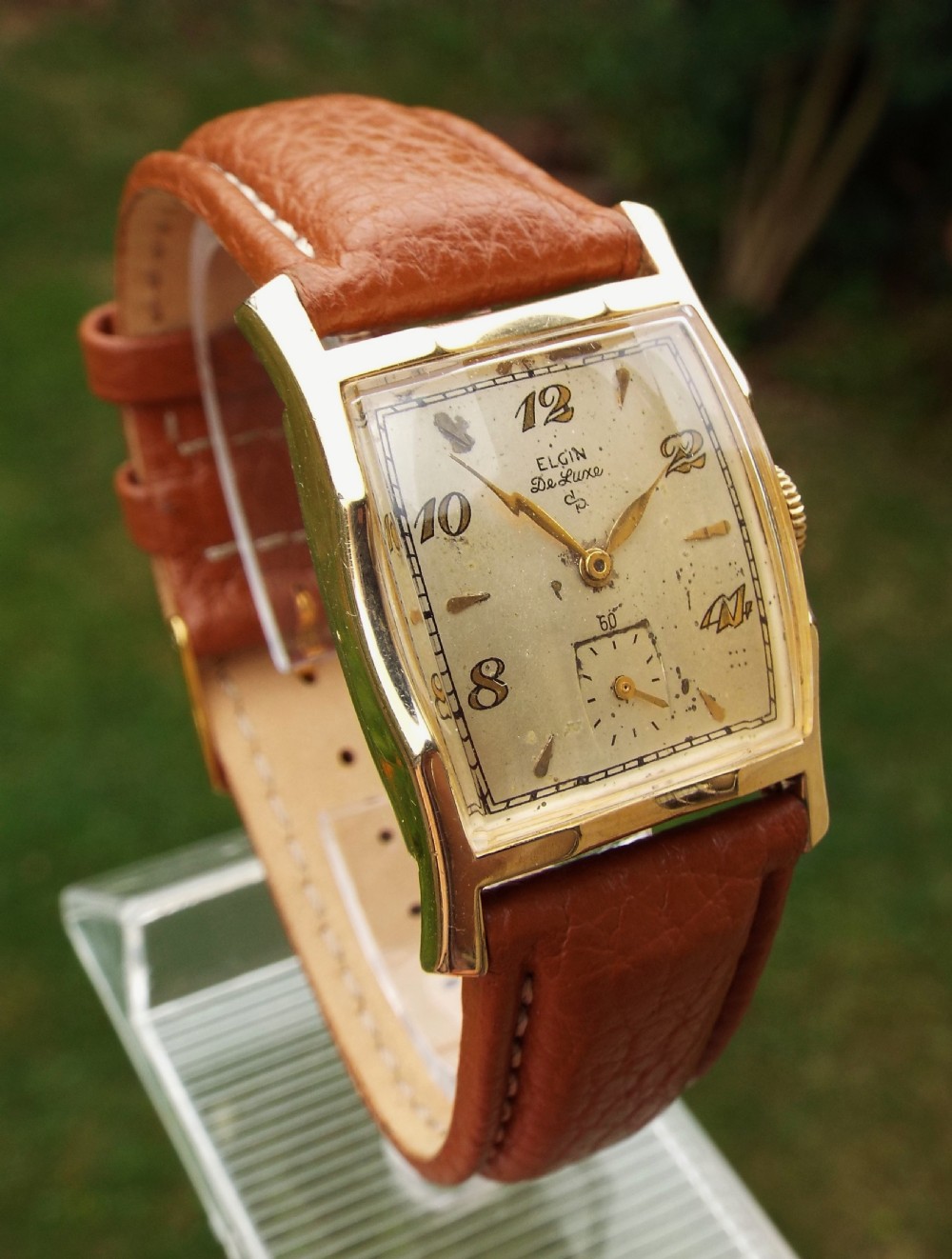 A gents 1950s Elgin De Luxe wrist watch View II