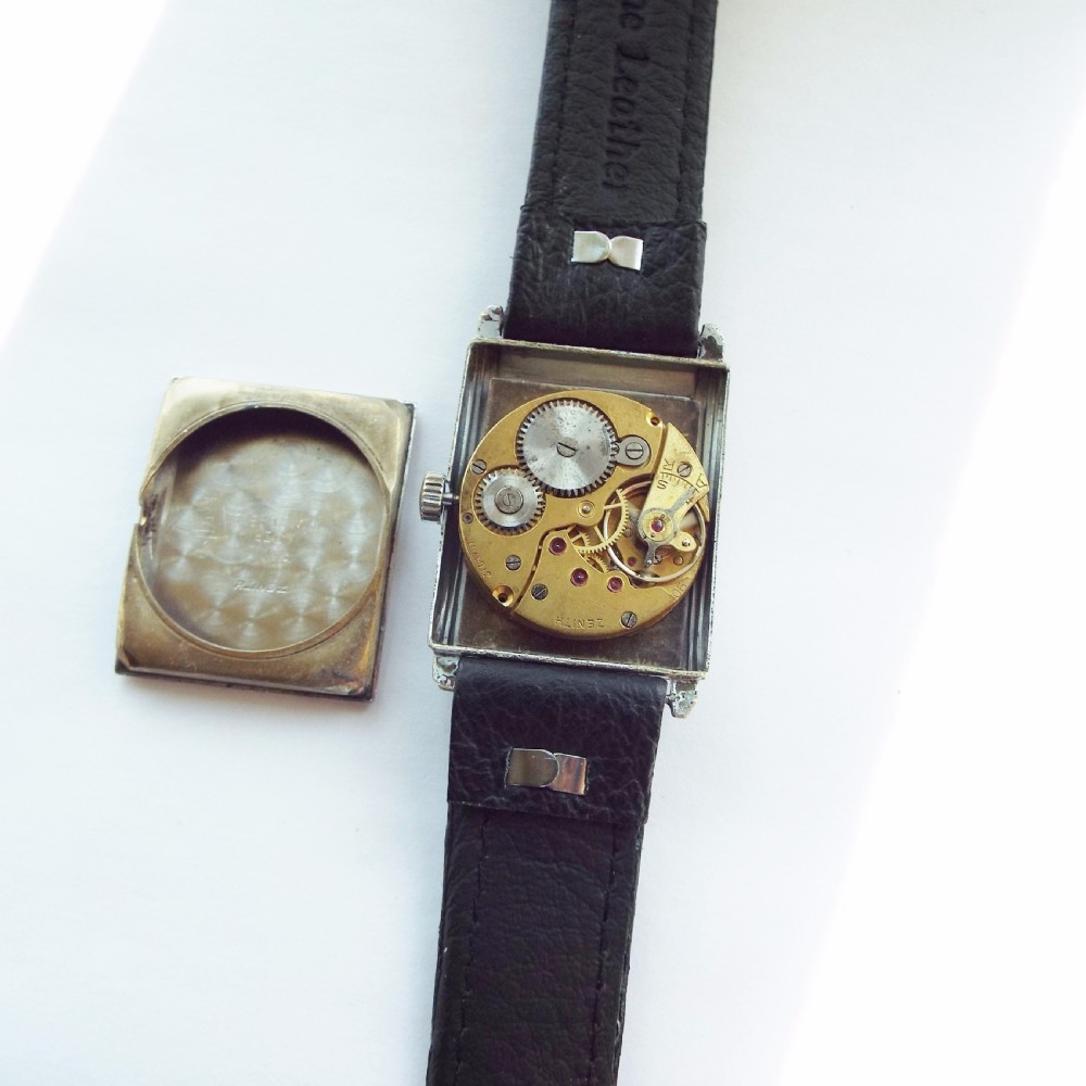 Gents 1938 Zenith wrist watch, military history View IV