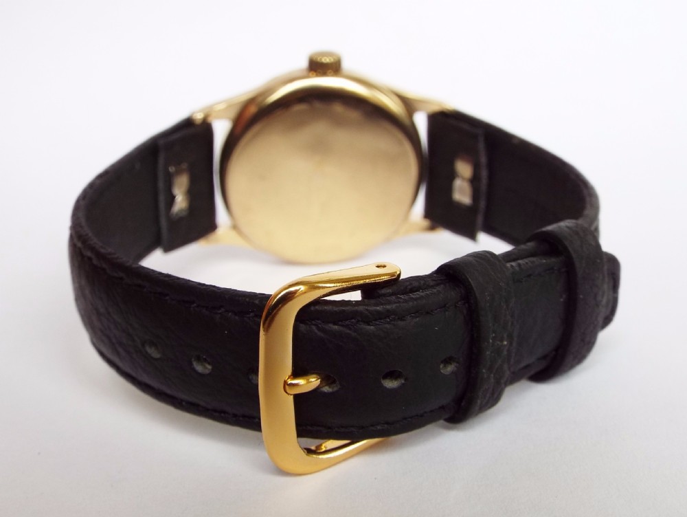 9ct gold Buren Eldis mid-size wrist watch, 1941 View V
