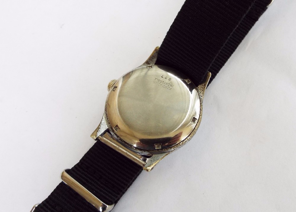 A gents 1940s Mondia bumper automatic wrist watch View IV