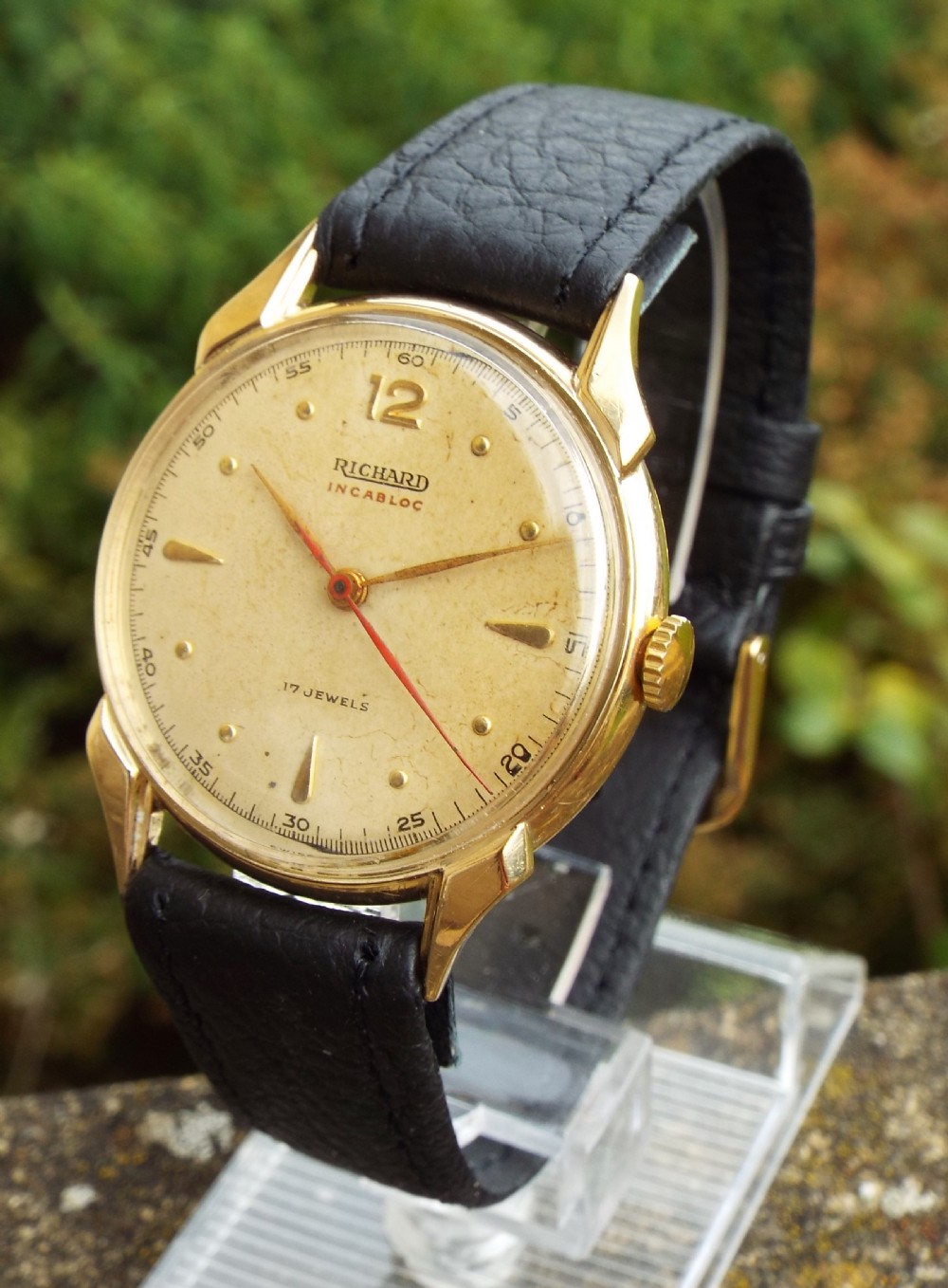 A gents 1950s 18ct gold Richard wristwatch