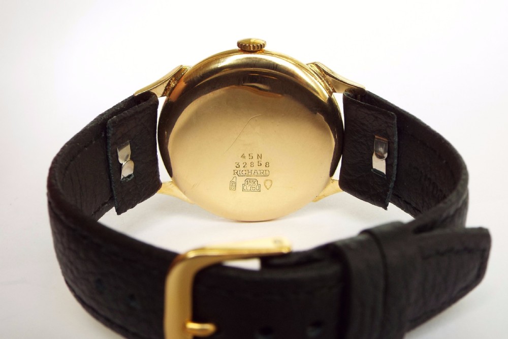 A gents 1950s 18ct gold Richard wristwatch View IV