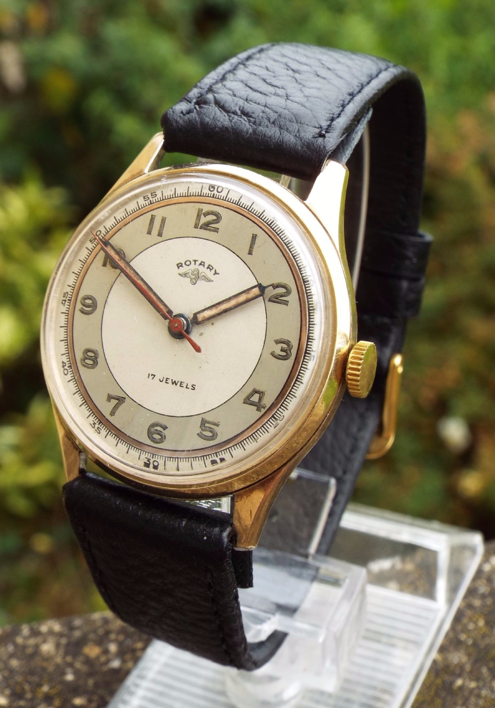 A gents 9ct gold Rotary wrist watch, 1949