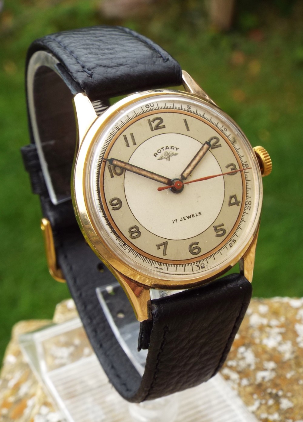 A gents 9ct gold Rotary wrist watch, 1949 View II