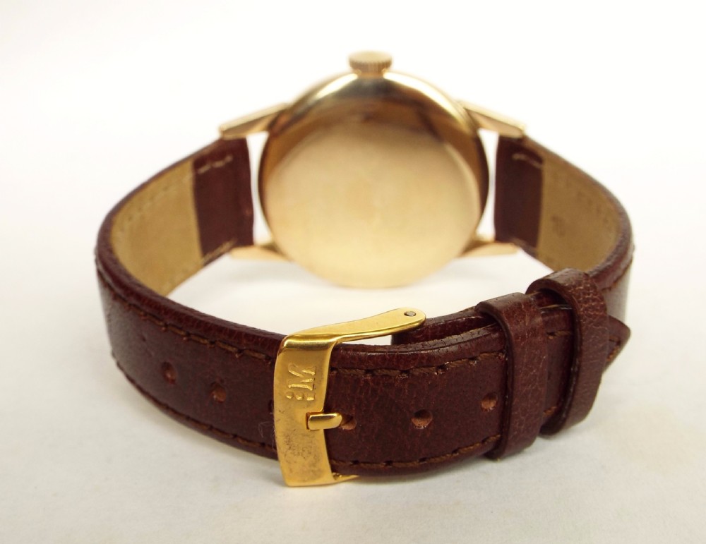 Gents 9ct gold Services Court wrist watch, 1960 View III