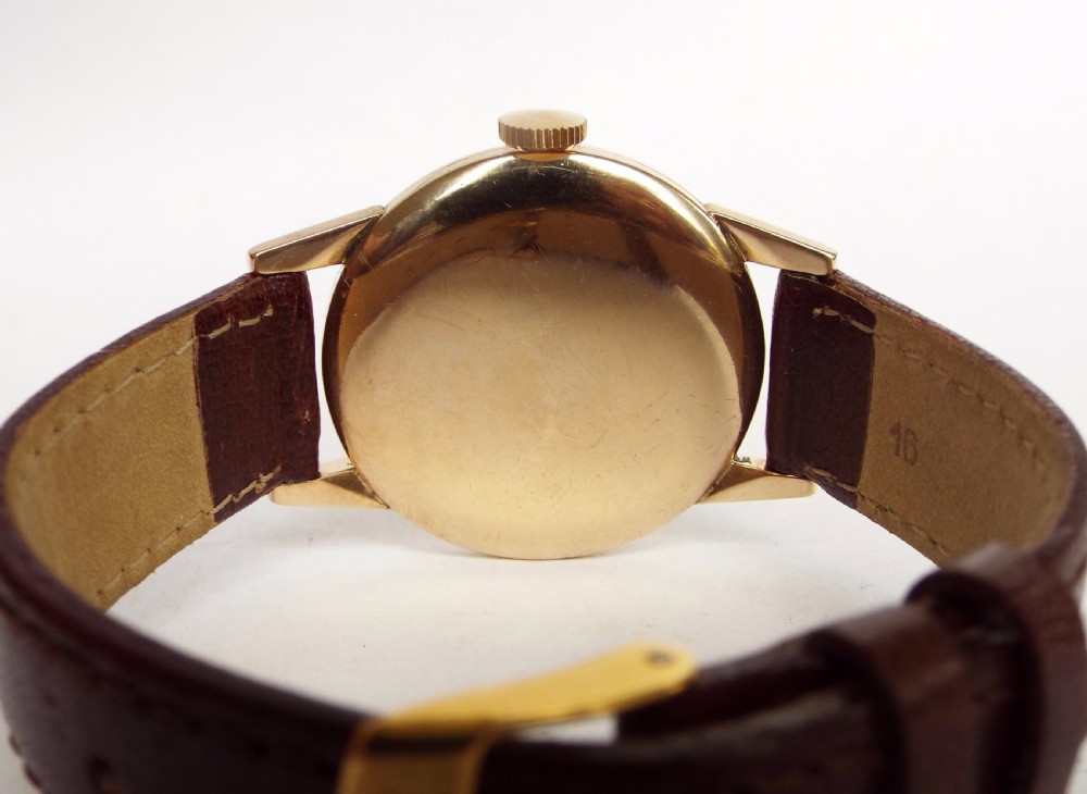 Gents 9ct gold Services Court wrist watch, 1960 View V