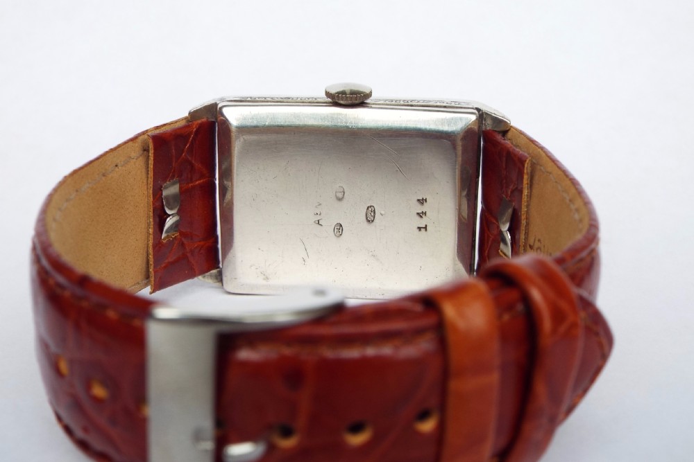 A gents 1934 silver Lurex wrist watch View III