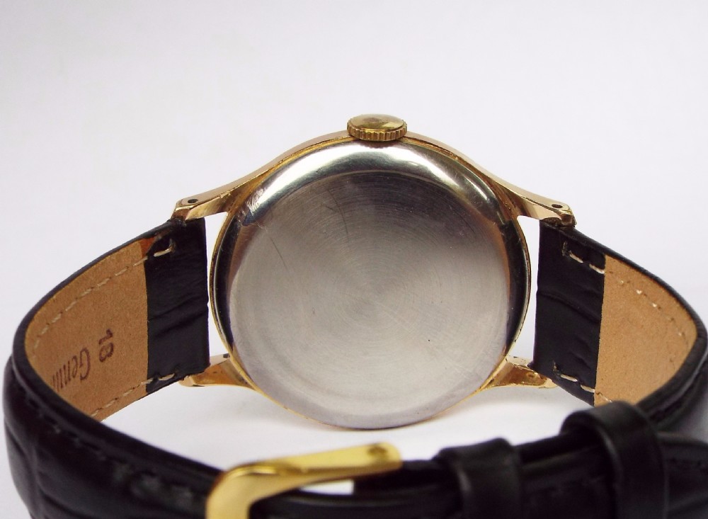 Gents 1950s Smiths Imperial wristwatch View IV