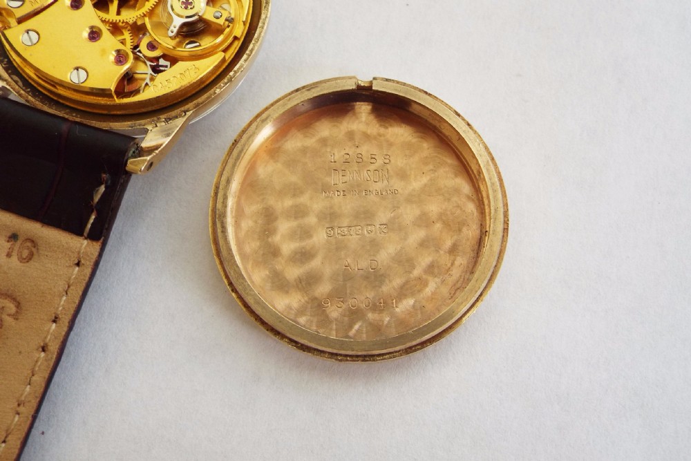 Gents 9ct gold Smiths De Luxe wristwatch, 1959 View V