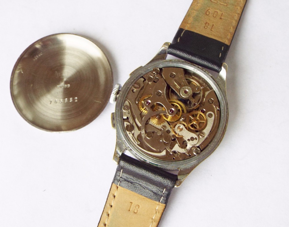 Gents 1940s Leonidas chronograph wrist watch View III