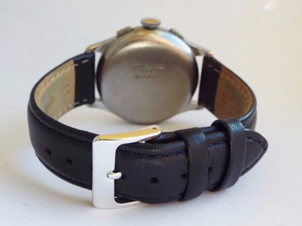 Gents 1940s Leonidas chronograph wrist watch View IV