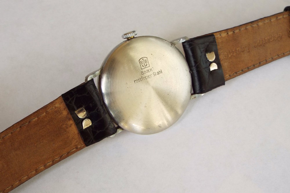 Gents 1940s good sized Ancre Rubis wristwatch View V