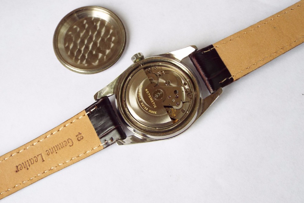 Gents 1950s Le Cheminant wrist watch View V