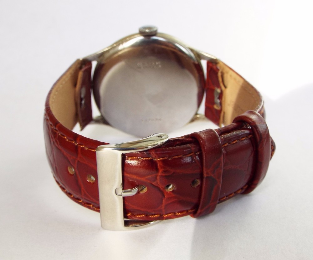 A good sized gents Nimer wrist watch, c1940s View III
