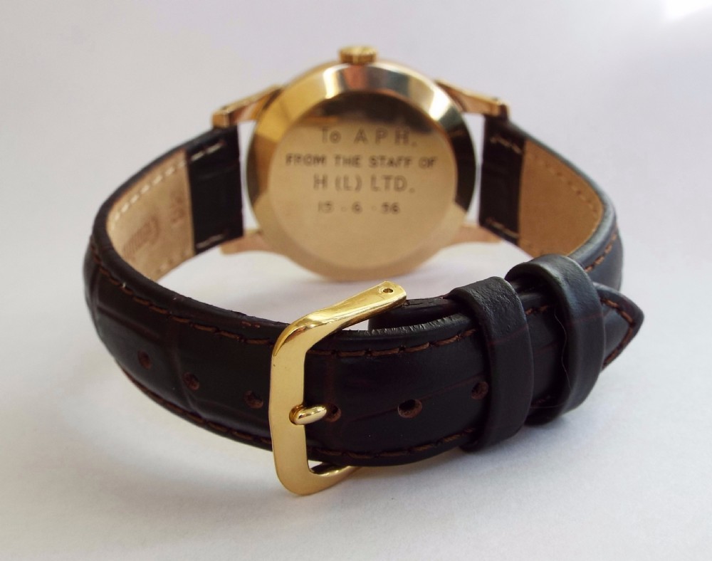 Gents 9ct gold Smiths De Luxe wristwatch, 1955 View V