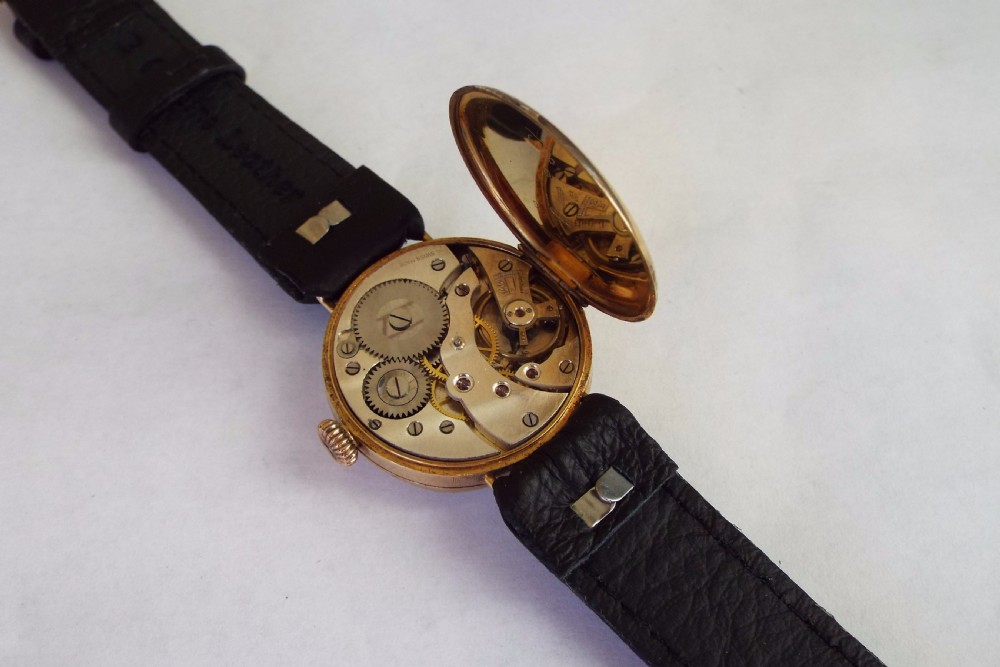 Gents 9ct gold Swiss wrist watch, 1922 View V