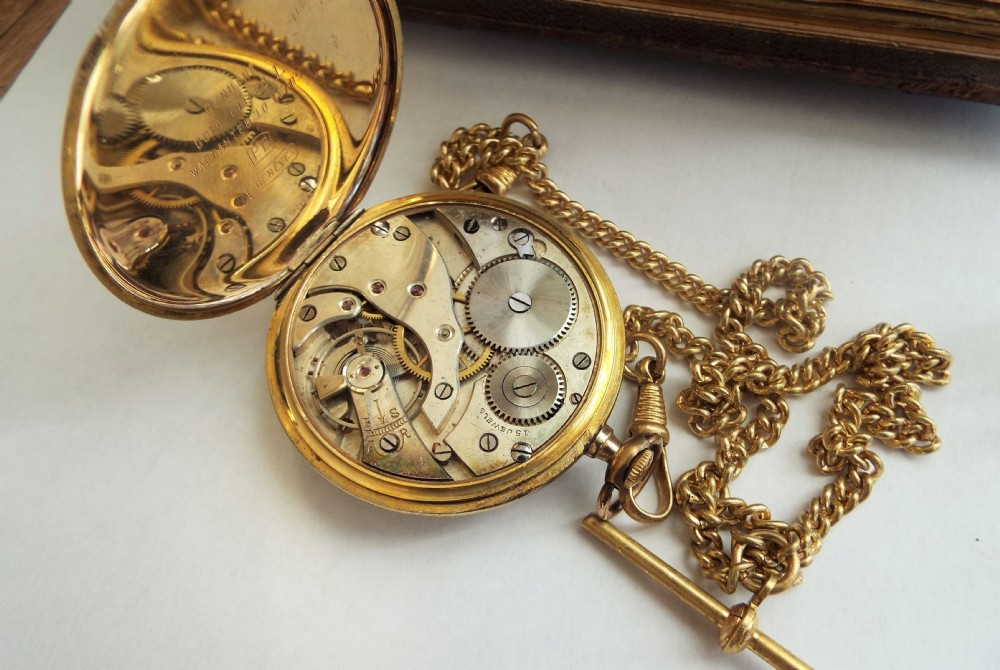 1930s Tempo pocket watch with chain View V
