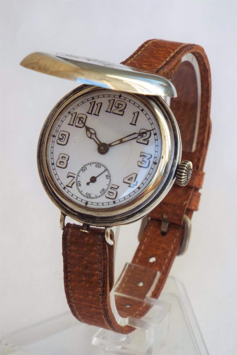 WW1 Officer's silver full hunter wrist watch, 1917 View II
