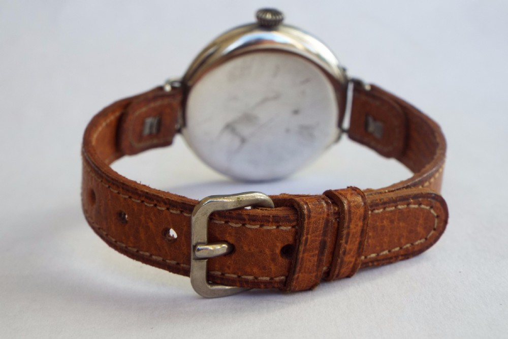 WW1 Officer's silver full hunter wrist watch, 1917 View IV