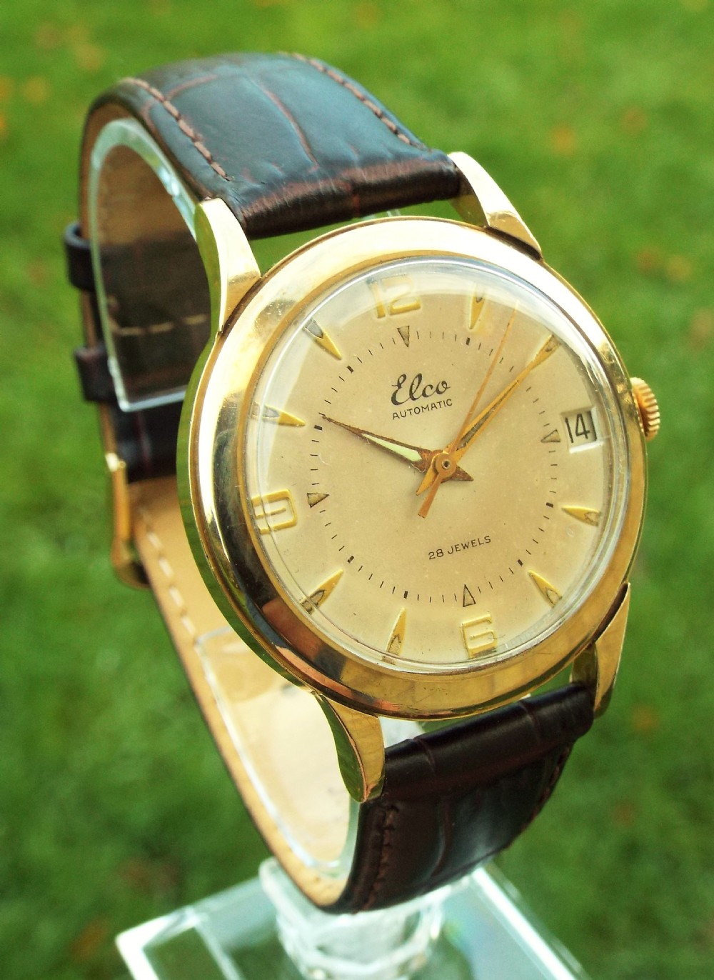 A late 1950s Elco 9 carat gold wrist watch View II