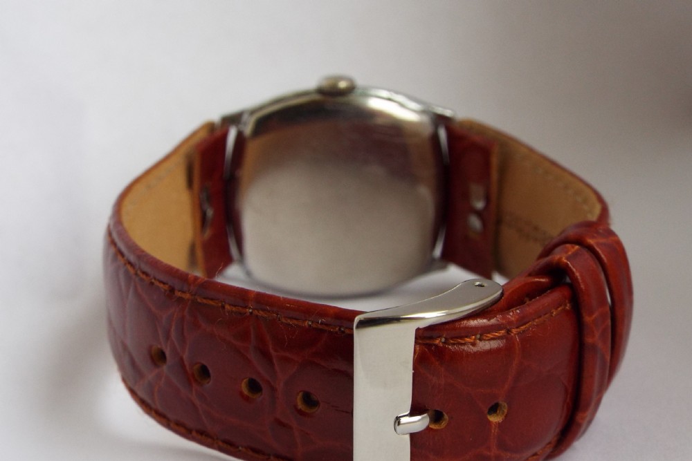 Gents 1930s Tavannes wrist watch View IV