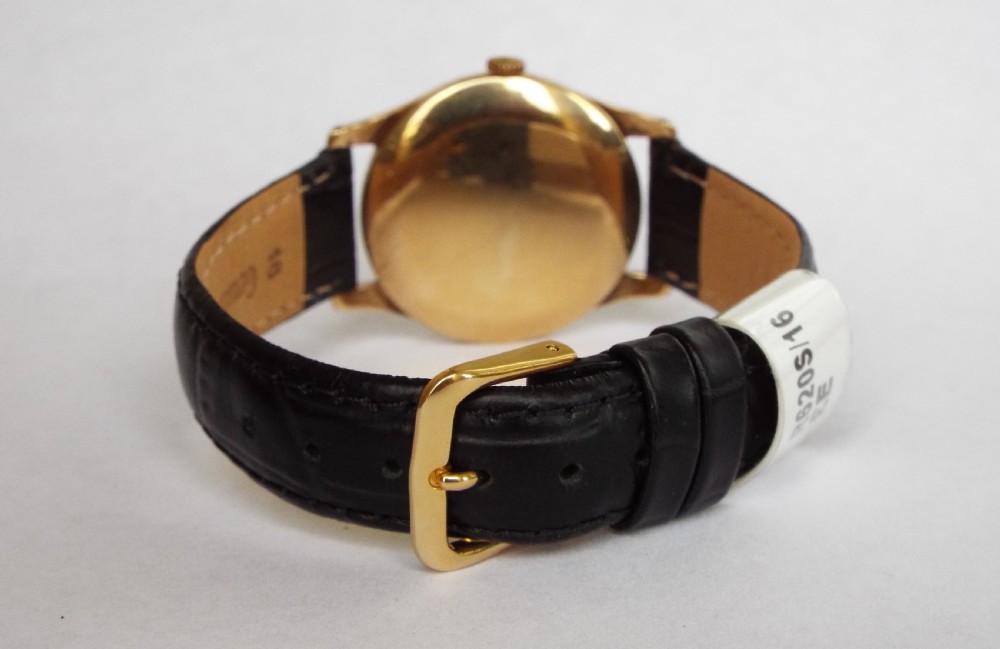Gents 9ct gold Rotary watch 1957, original receipt View V