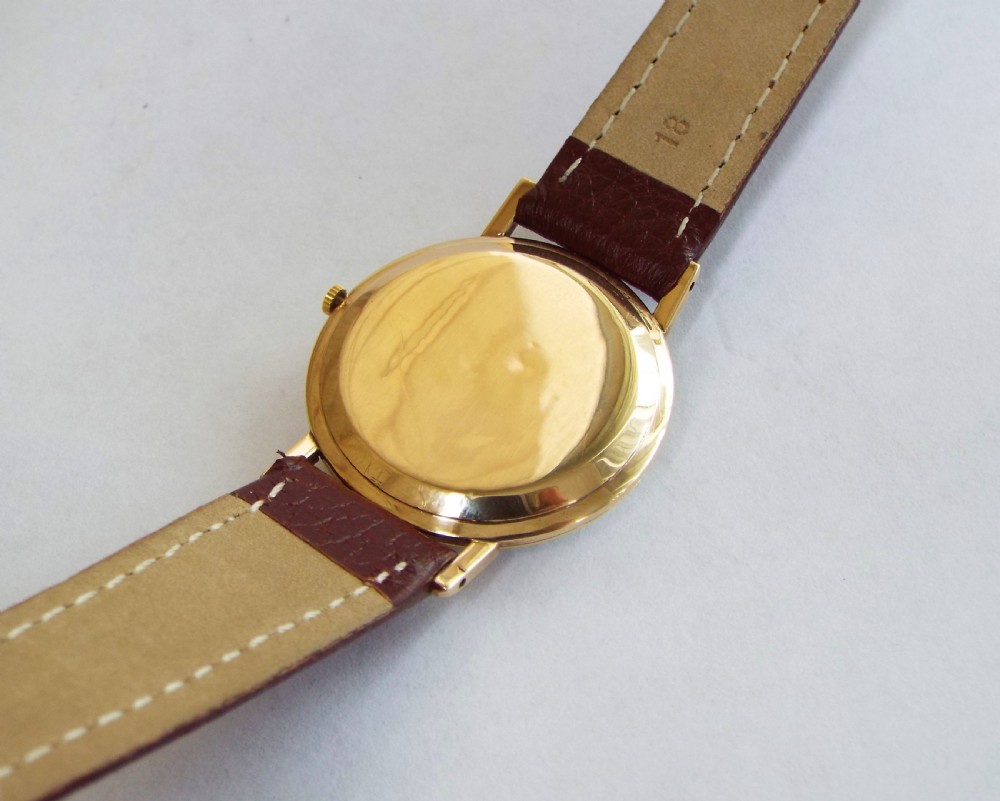 Gents 9ct gold Accurist wrist watch, 1958 View VI