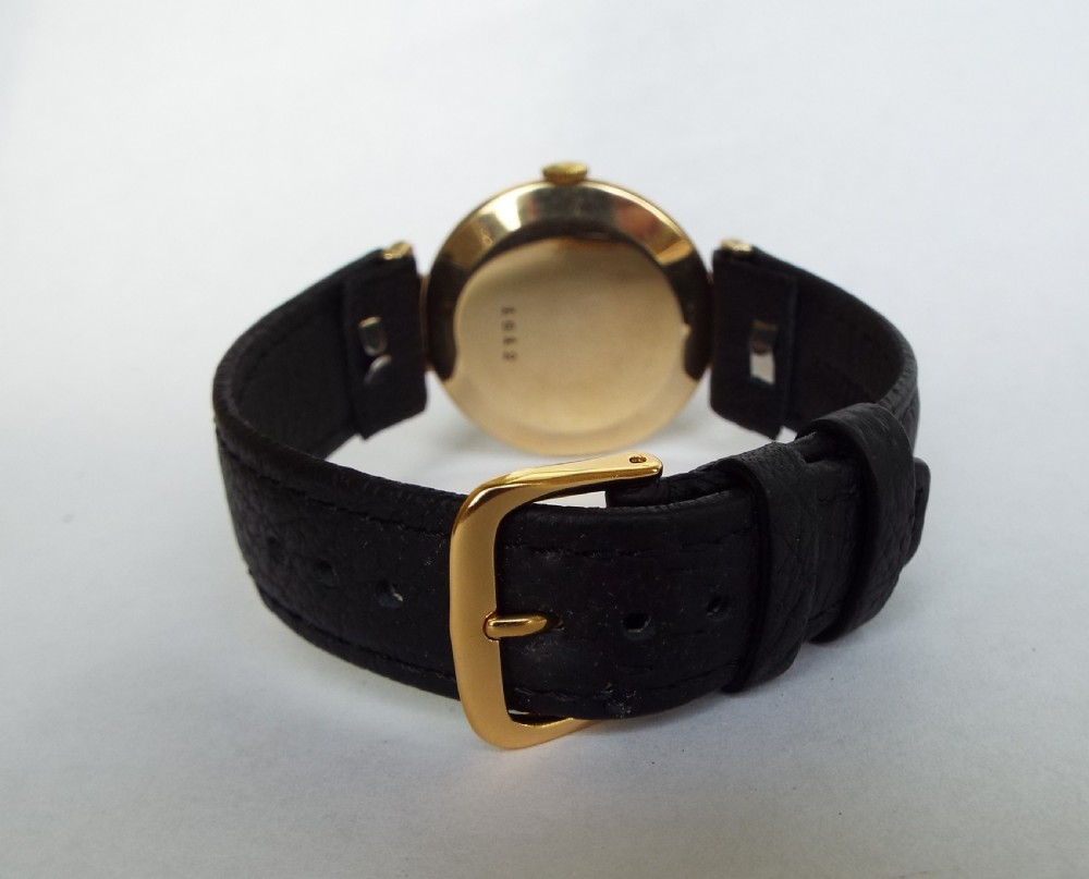Gents 9ct gold Accurist dress watch, 1960 View IV