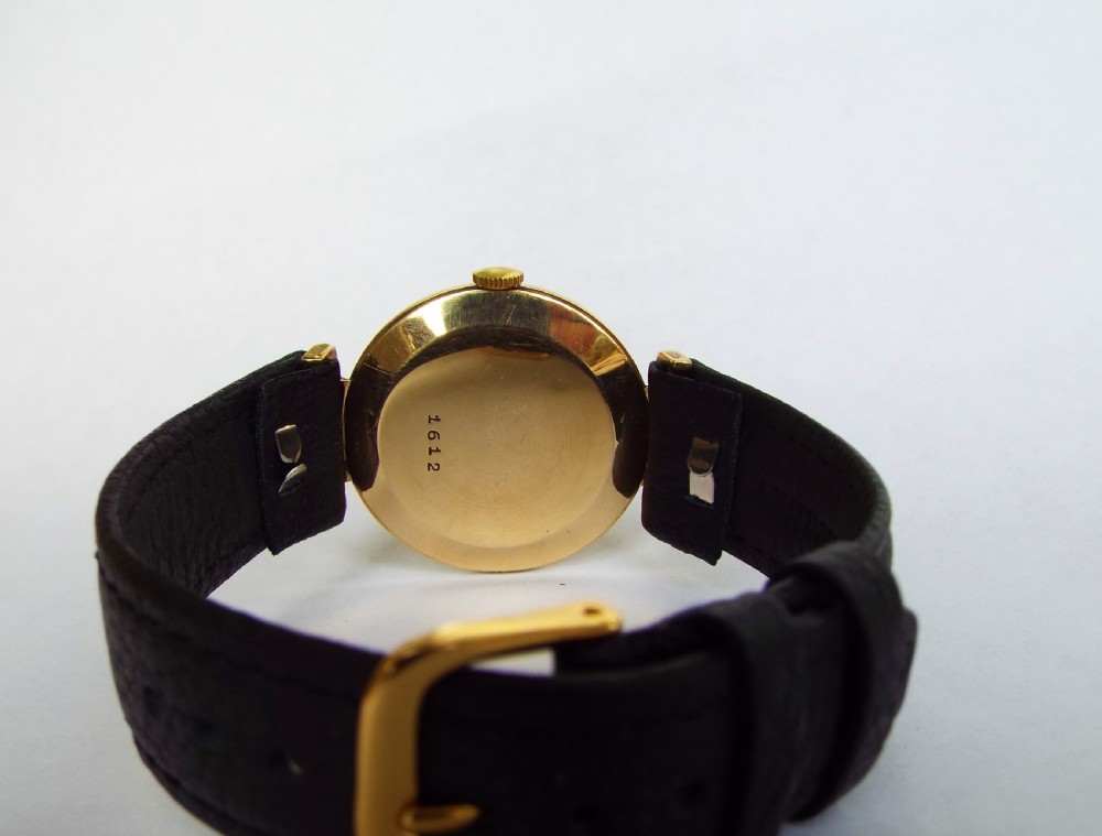 Gents 9ct gold Accurist dress watch, 1960 View VI