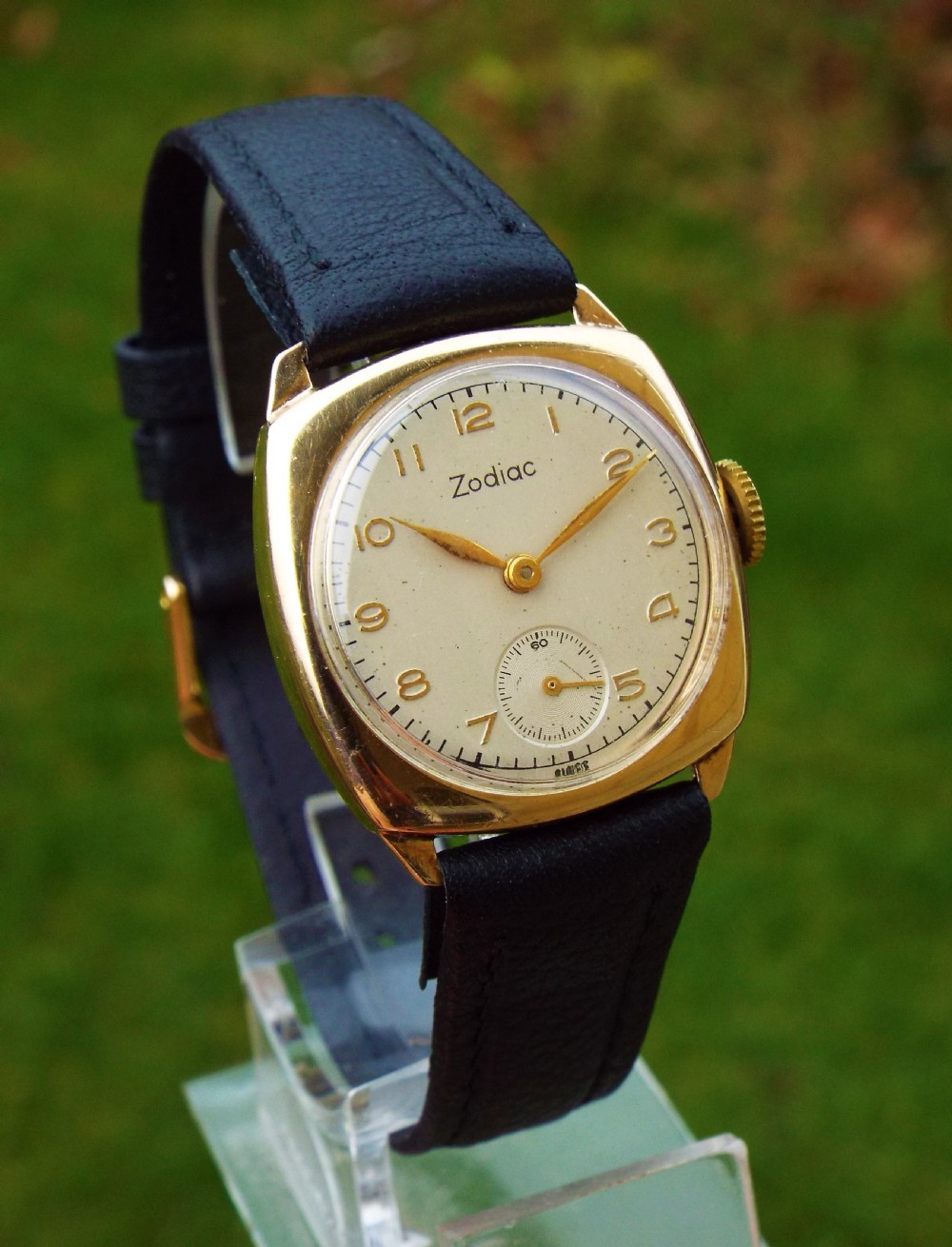 9ct gold mid-size Zodiac cushion cased wrist watch View II