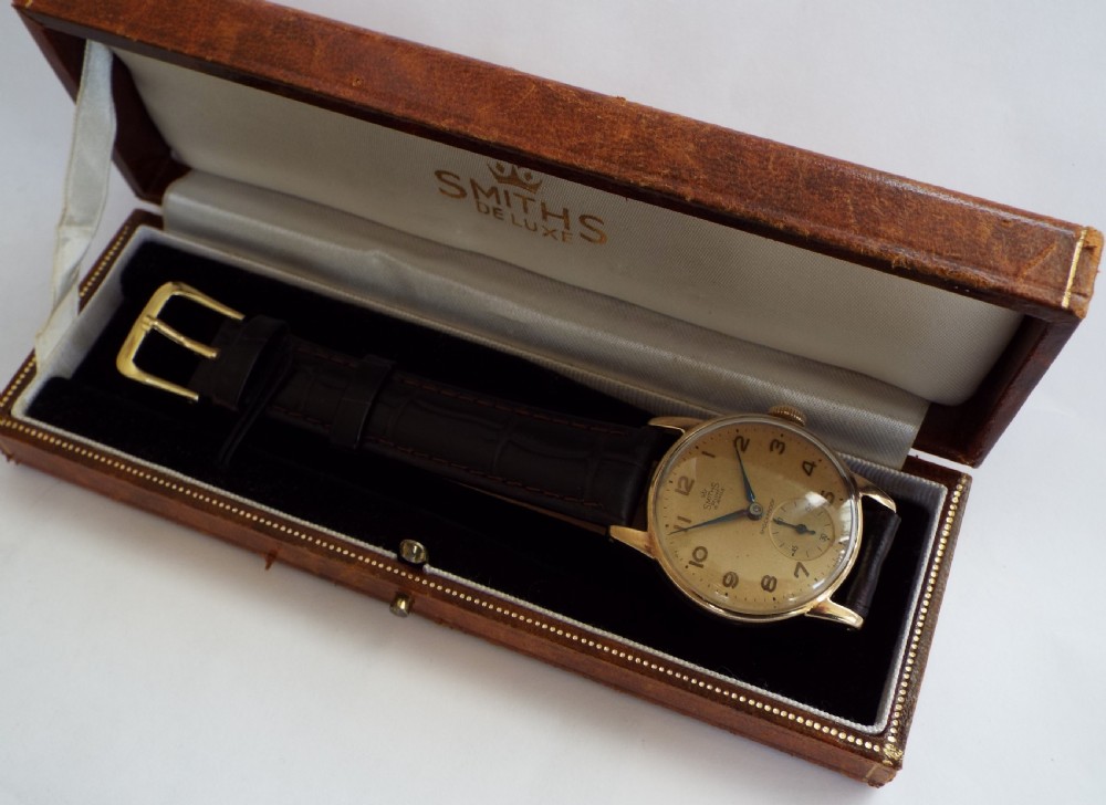 Gents 9ct gold Sniths De Luxe watch, 1959, boxed View II