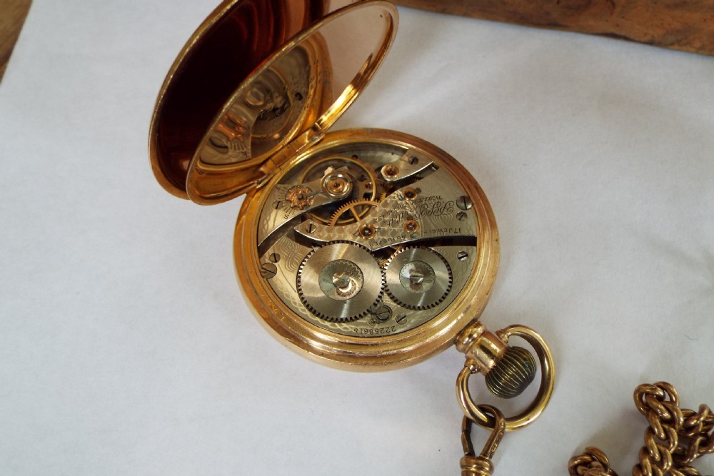 Antique Waltham full hunter pocket watch, 1918 View II