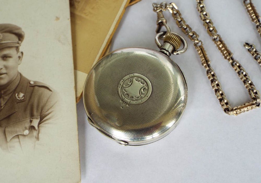 Antique Swiss silver pocket watch, 1918 View V