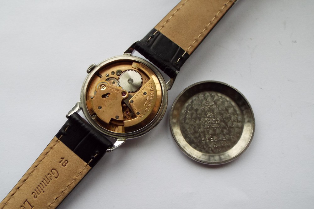 Gents 1950 Omega bumper automatic wrist watch View II
