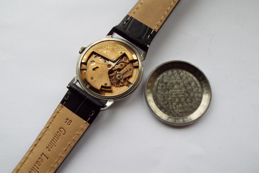 Gents 1950 Omega bumper automatic wrist watch View IV