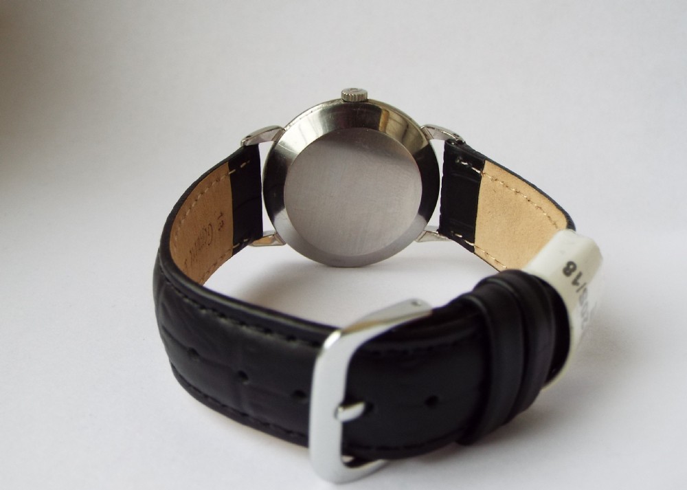 Gents 1950 Omega bumper automatic wrist watch View V