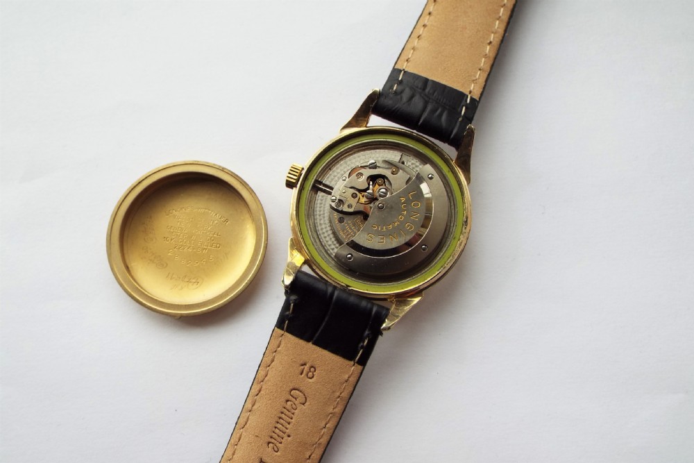 Gents Longines automatic wrist watch, 1955 View V