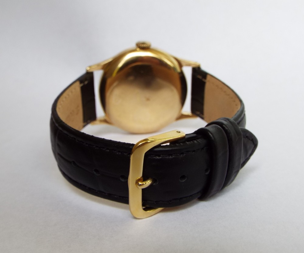 Gents 1959 Longines 9ct gold wrist watch View V