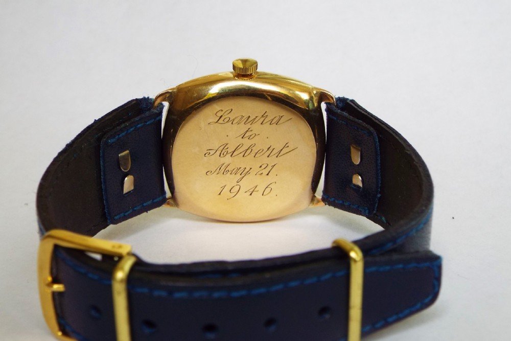 Gents 9ct gold cushion cased wrist watch, 1940s View III