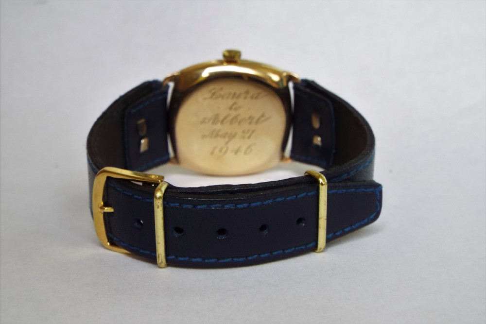 Gents 9ct gold cushion cased wrist watch, 1940s View IV