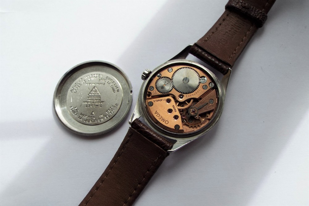 Gents 1950s Omega wrist watch View III