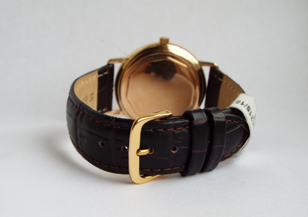 Gents 9ct gold Rotary Rotamatic wristwatch, 1960 View III