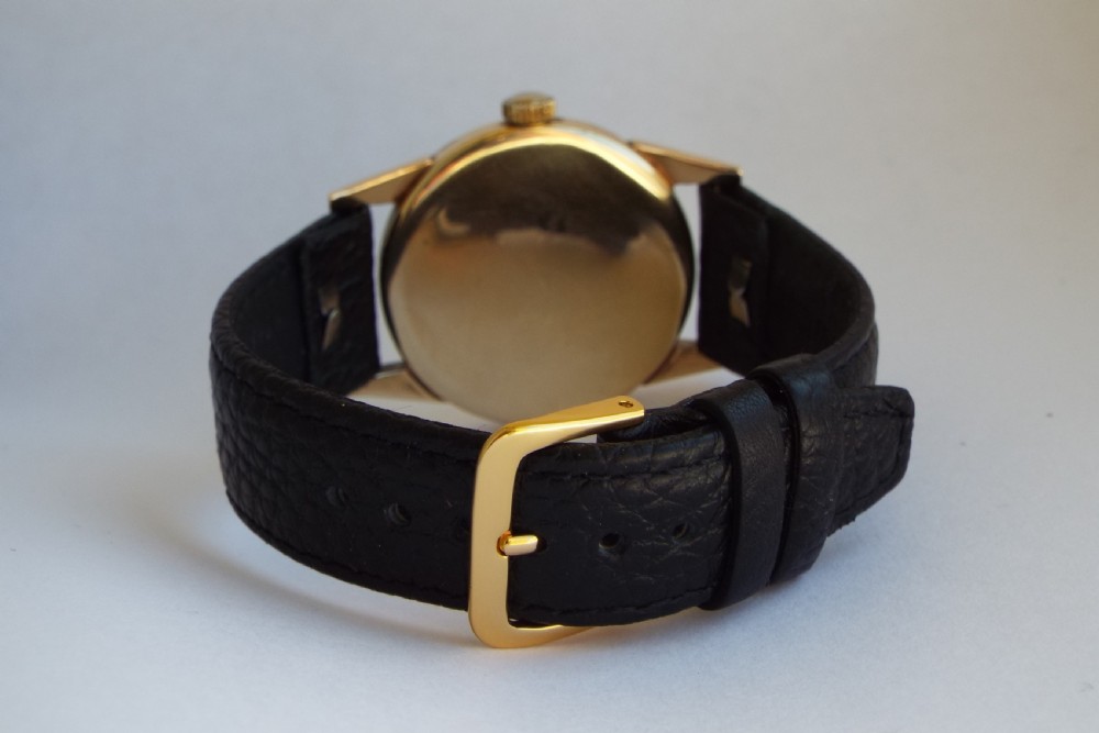 Gents 9ct gold Longines wrist watch, 1948 View V