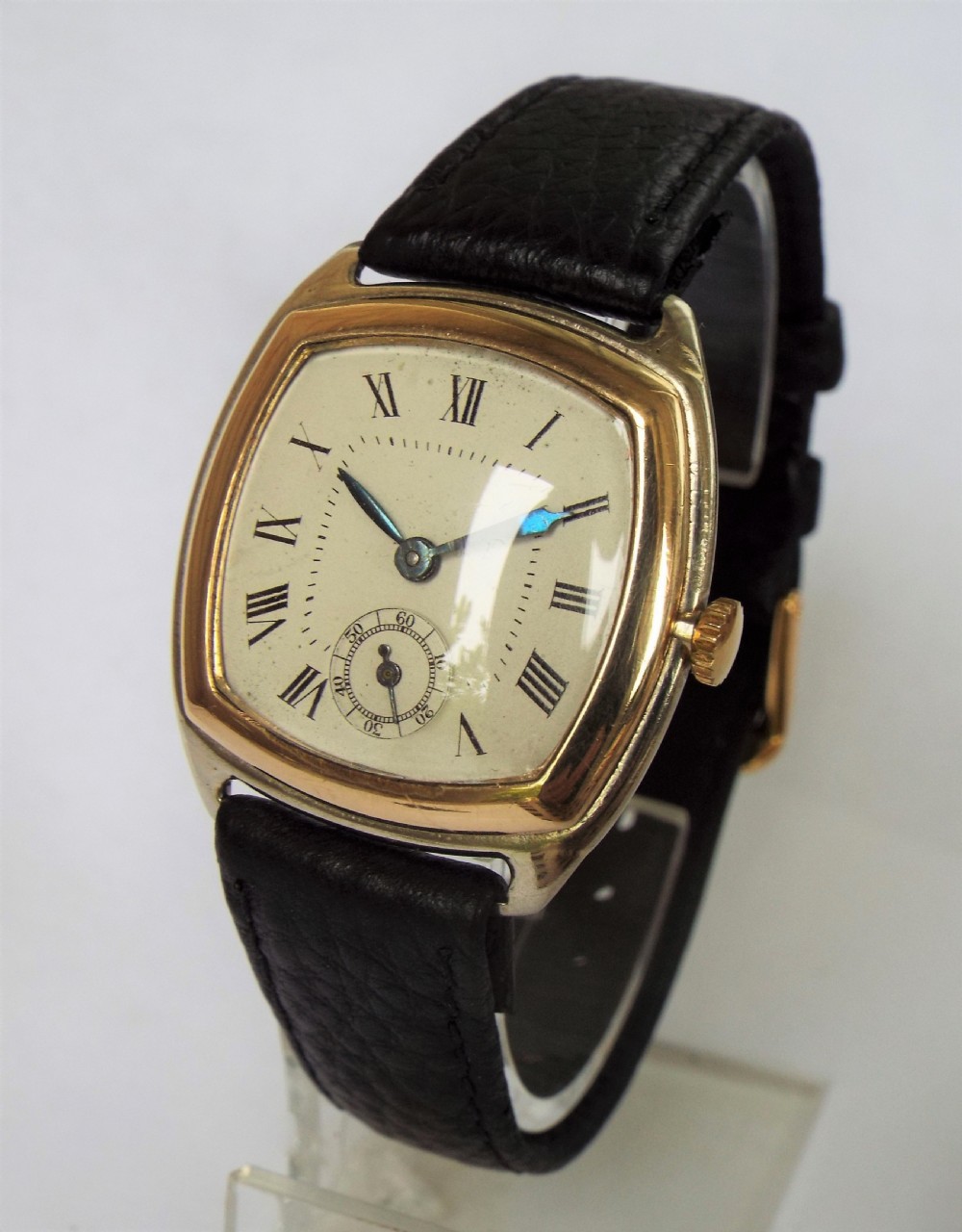 9ct yellow and white gold mid-size watch, 1927 View II