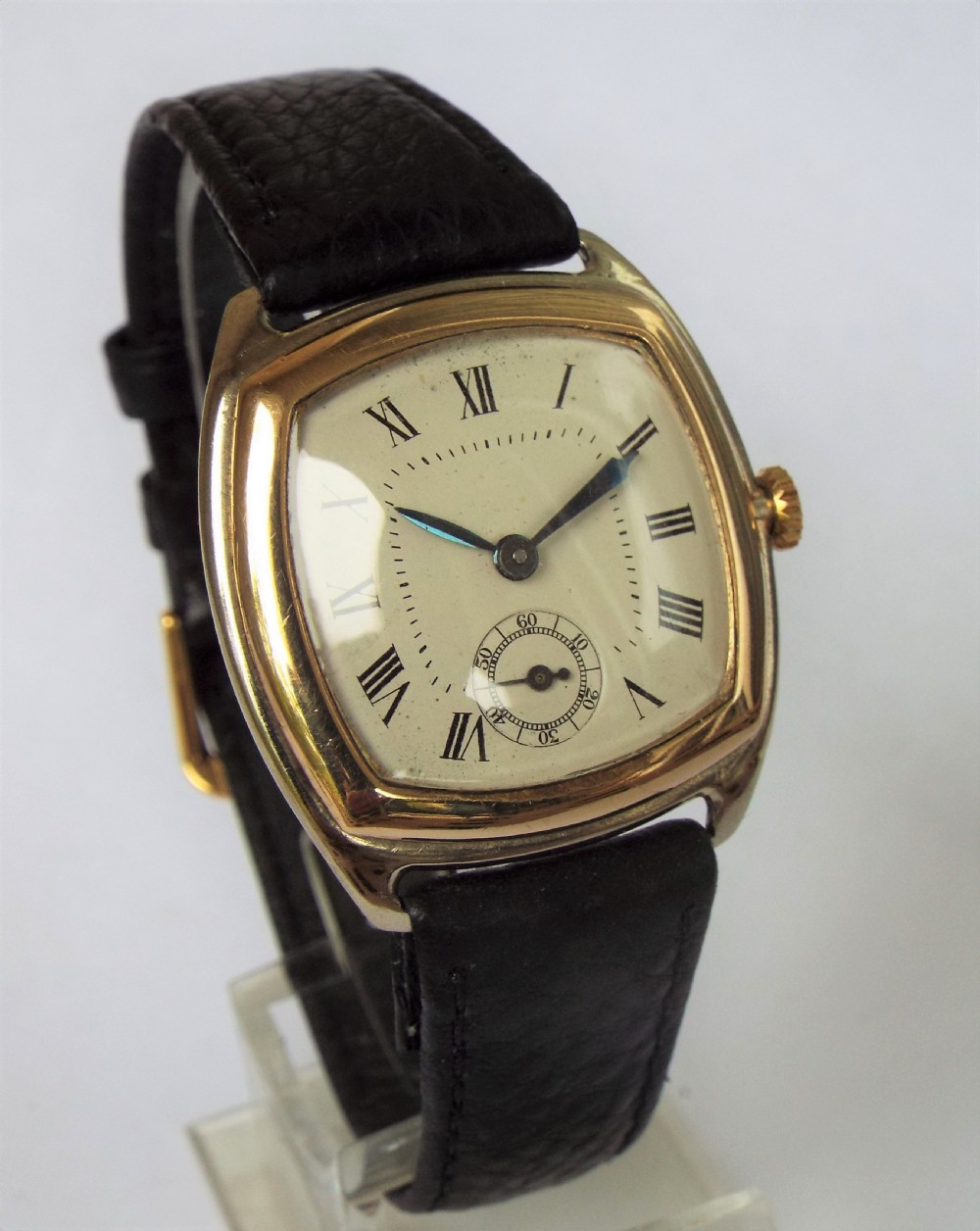 9ct yellow and white gold mid-size watch, 1927 View III