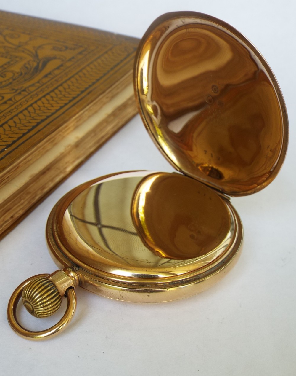 Antique Waltham full hunter pocket watch, 1898 View V
