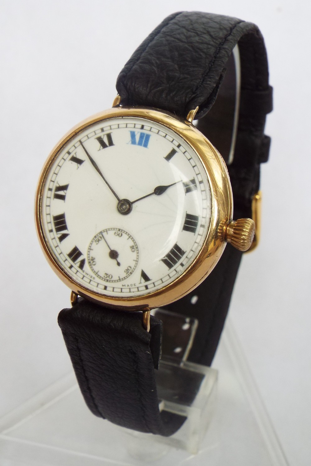 Antique 9ct gold trench watch, 1919